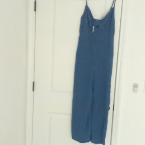 Spectacular OLD NAVY Denim Jumpsuit - Picture 1 of 4